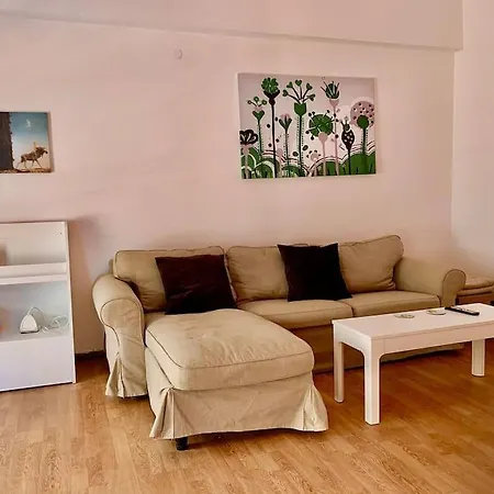 2 Bedroom Apartment 300 Meters Metro Aghios Loanis Athens Exterior photo