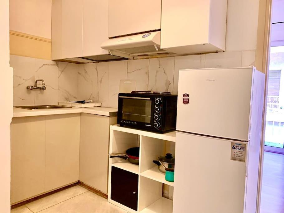 2 Bedroom 300 Meters Metro Aghios Loanis Apartment *