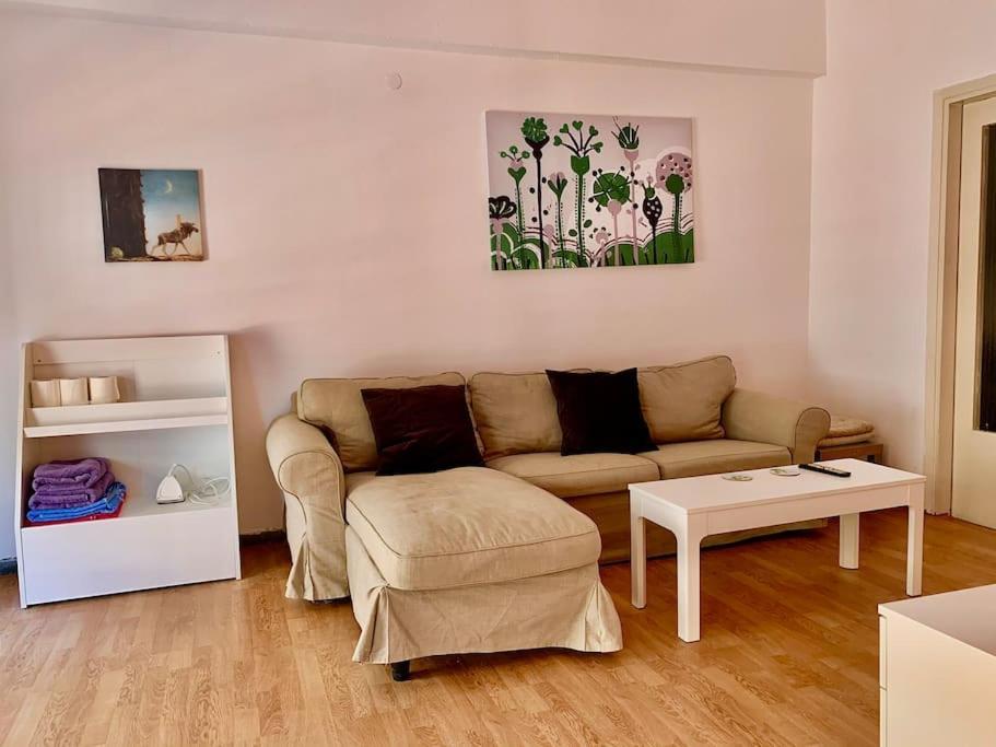 Apartment 2 Bedroom 300 Meters Metro Aghios Loanis