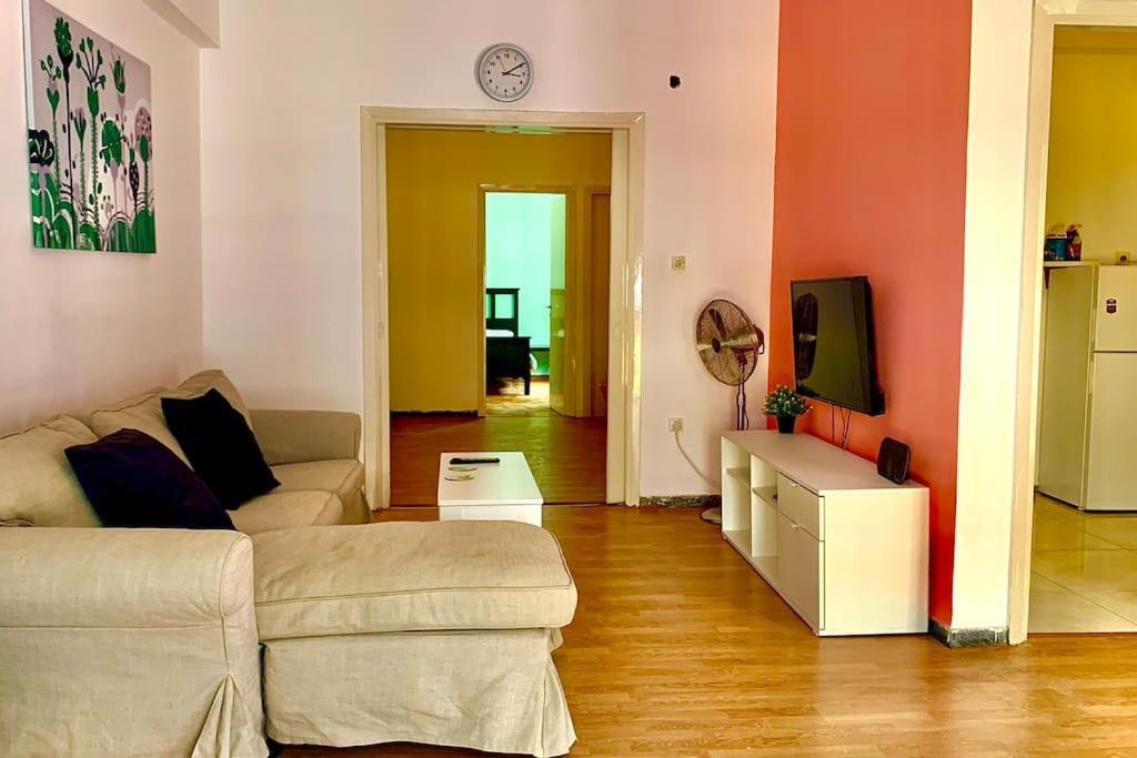 Apartment 2 Bedroom 300 Meters Metro Aghios Loanis Athens